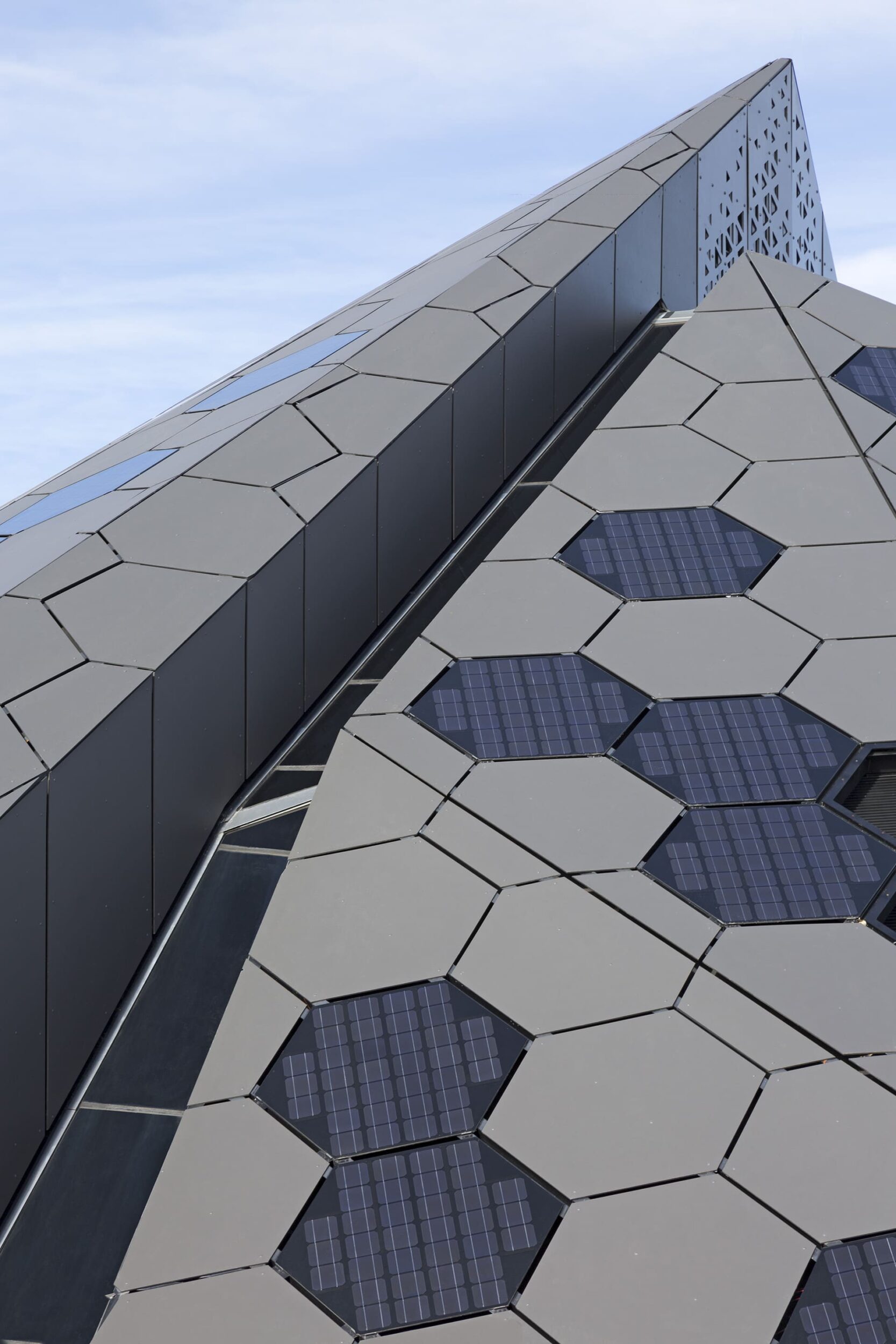 Arquitectura Solar - Science Pyramid